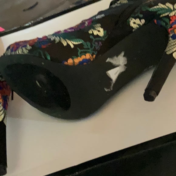 Steve Madden Tapestry Fabric Stiletto Boots - Picture 10 of 12